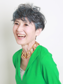 白髪ヘア、白髪の悩み、白髪染め、白髪ぼかし、脱白髪染め