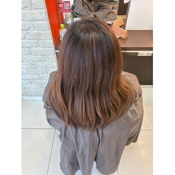 髪質改善カラーで艶髪に♪毎日のセットもラクに｜ルージュ目白台店の画像