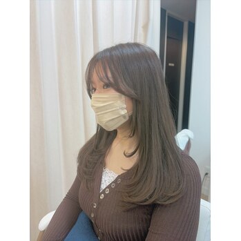 長さを変えずに楽しめるレイヤーカットの画像